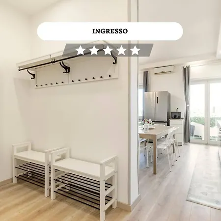 Panoramico E A 90 Metri Dal Mare 카스텔볼튜노