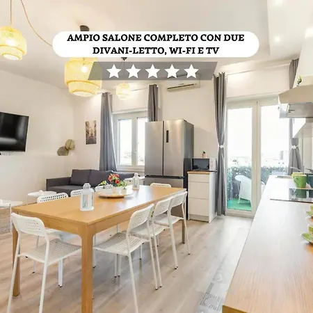 Panoramico E A 90 Metri Dal Mare Apartment